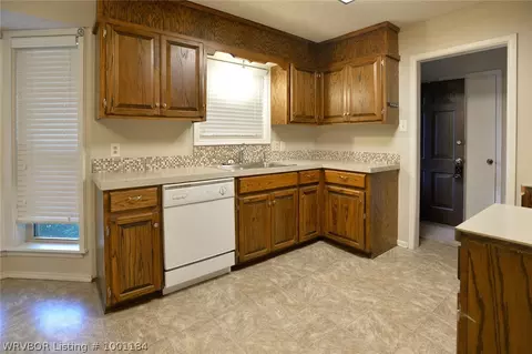7918 Hermitage Dr, Fort Smith, AR 72908 photo 5