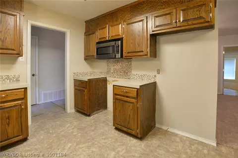 7918 Hermitage Dr, Fort Smith, AR 72908 photo 6