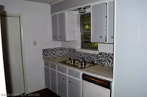 904 P St, Barling, AR 72923 photo 7