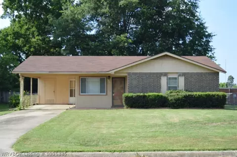 904 P St, Barling, AR 72923 photo 1