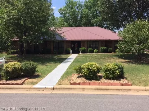 2405 Crosshill Rd, Fort Smith, AR 72908 photo 1