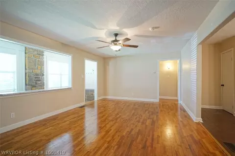 5008 S 33rd St, Fort Smith, AR 72903 photo 2