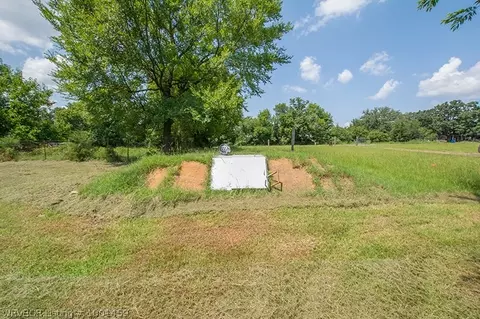 8909 N Highway 252, Lavaca, AR 72941 photo 17