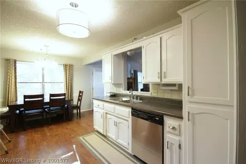 709 Tiffany Dr, Lavaca, AR 72941 photo 5
