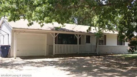 3820 S 24th St, Fort Smith, AR 72901 photo 2