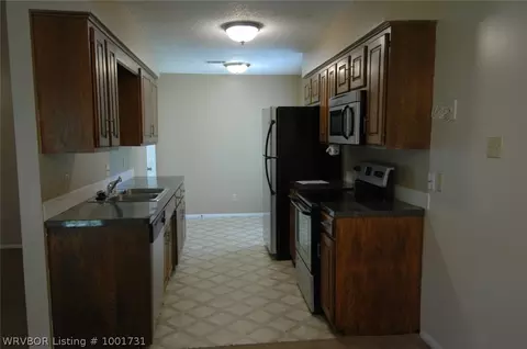 3124 Edinburgh Dr, Fort Smith, AR 72908 photo 5