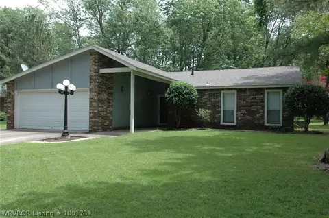 3124 Edinburgh Dr, Fort Smith, AR 72908 photo 1