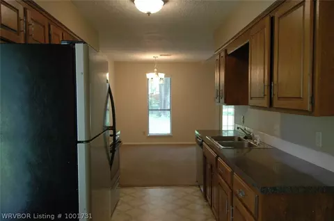3124 Edinburgh Dr, Fort Smith, AR 72908 photo 4