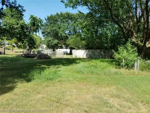 5201 Plum, Fort Smith, AR 72901 photo 3