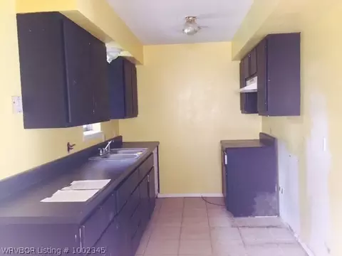 1008 N St, Barling, AR 72923 photo 4