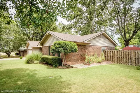 9009 Kiltartan Dr, Fort Smith, AR 72908 photo 4