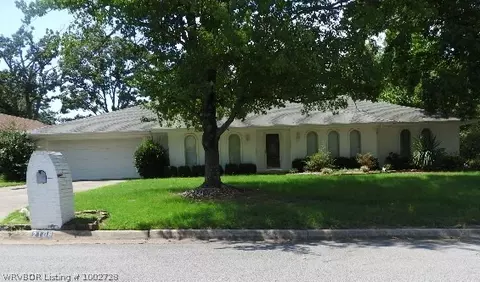 2108 Warwick Pl, Fort Smith, AR 72903 photo 1