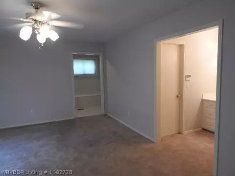 2108 Warwick Pl, Fort Smith, AR 72903 photo 9