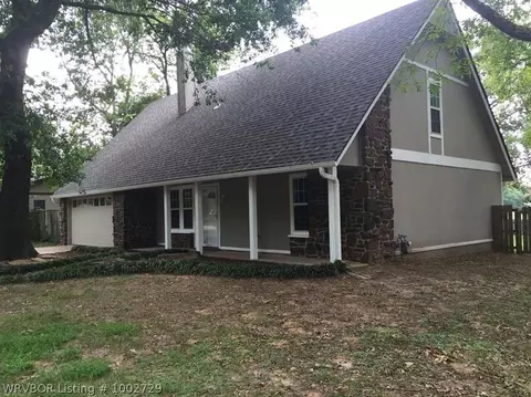3227 Edinburgh Dr, Fort Smith, AR 72908 photo 1