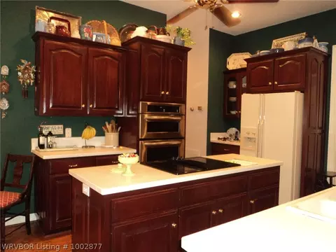 1816 Innsbruck Ln, Fort Smith, AR 72903 photo 5