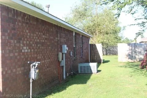 503 Jessie Dr, Lavaca, AR 72941 photo 4