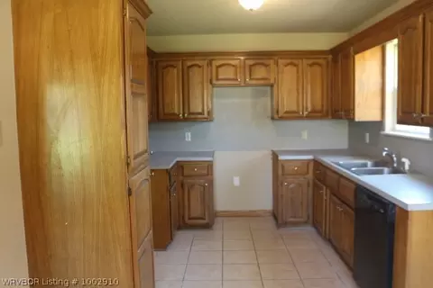 503 Jessie Dr, Lavaca, AR 72941 photo 8
