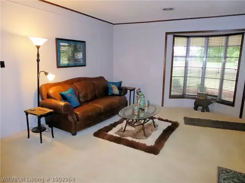 8711 Royal Ridge Dr, Fort Smith, AR 72903 photo 2