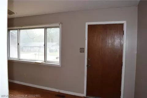 907 Cedar Ln, Fort Smith, AR 72908 photo 4