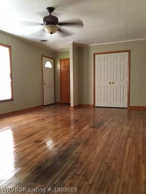 308 Chism St, Paris, AR 72855 photo 2