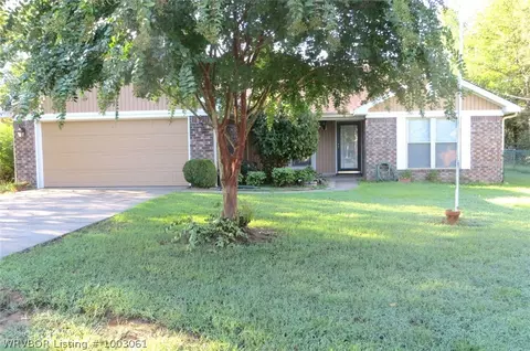 907 Harrell St, Alma, AR 72921 photo 1
