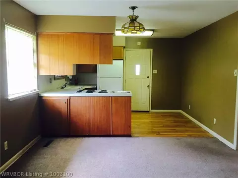 1906 Vicksburg St, Fort Smith, AR 72901 photo 3