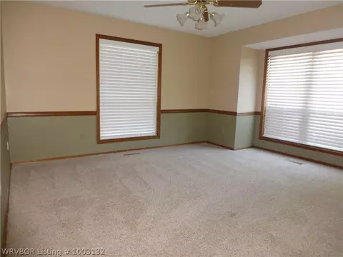 8904 Copper Oaks Ln, Fort Smith, AR 72903 photo 4