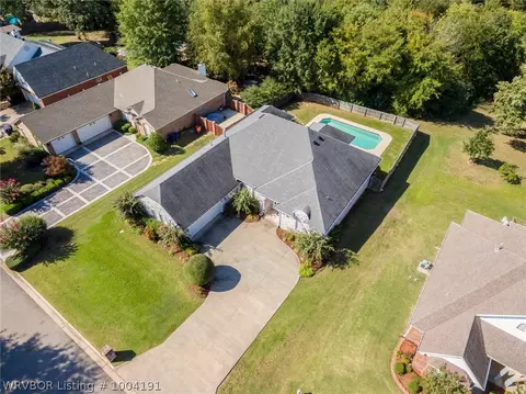 2708 Carrington Pointe Rd, Fort Smith, AR 72903 photo 2