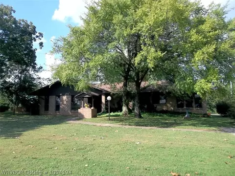 20746 Forest Hill Rd, Howe, OK 74940 photo 1
