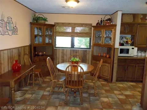 20746 Forest Hill Rd, Howe, OK 74940 photo 4