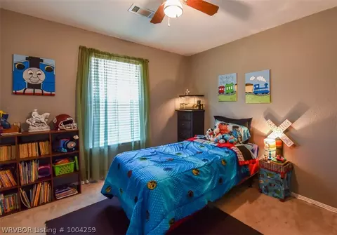 519 Loop W, Roland, OK 74954 photo 15