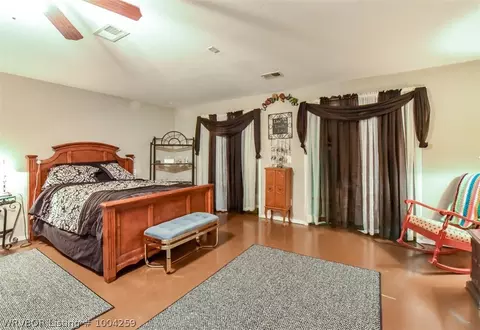 519 Loop W, Roland, OK 74954 photo 17