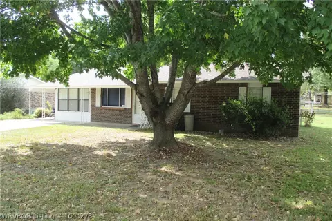 1304 N 4th St, Paris, AR 72855 photo 3