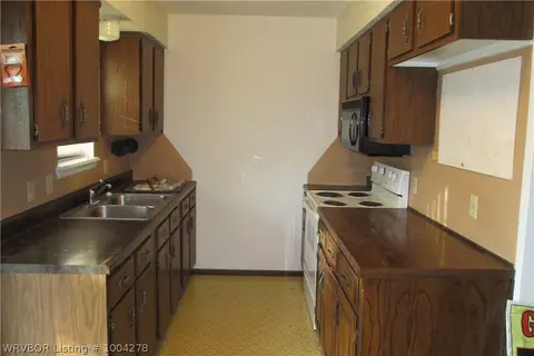 1304 N 4th St, Paris, AR 72855 photo 16