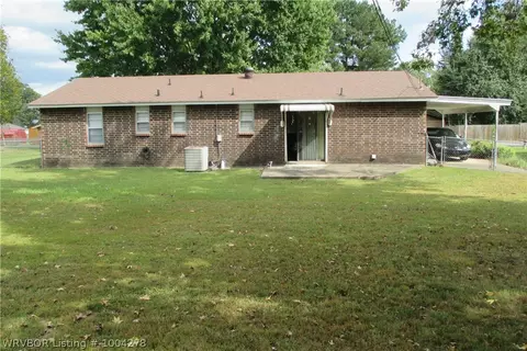 1304 N 4th St, Paris, AR 72855 photo 7