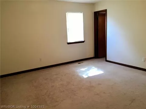 8918 Royal Ridge Dr, Fort Smith, AR 72903 photo 14