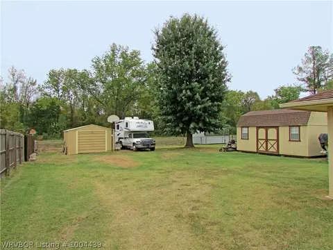 8609 Harvard Dr, Fort Smith, AR 72908 photo 2