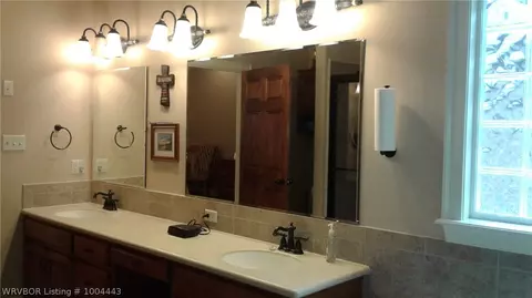 26 Stonegate Ct, Fort Smith, AR 72916 photo 9