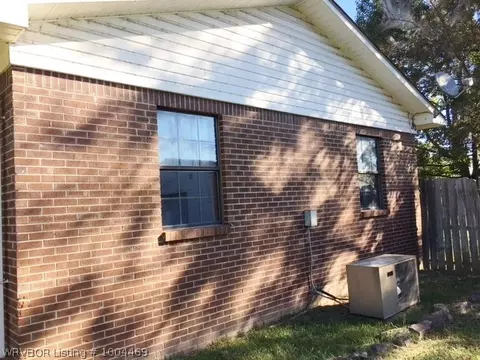 702 N 35th St, Ozark, AR 72949 photo 3