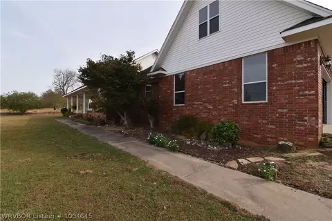 1015 Nixon Rd, Lavaca, AR 72941 photo 4