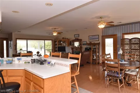 1015 Nixon Rd, Lavaca, AR 72941 photo 6
