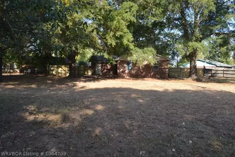 1406 14th Cir, Barling, AR 72923 photo 16