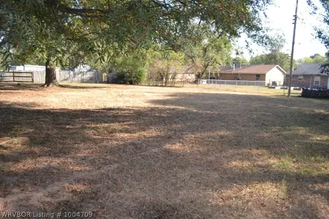 1406 14th Cir, Barling, AR 72923 photo 17