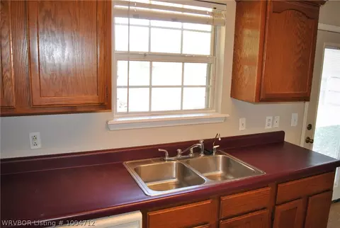 2002 Cherrybark Dr, Greenwood, AR 72936 photo 7
