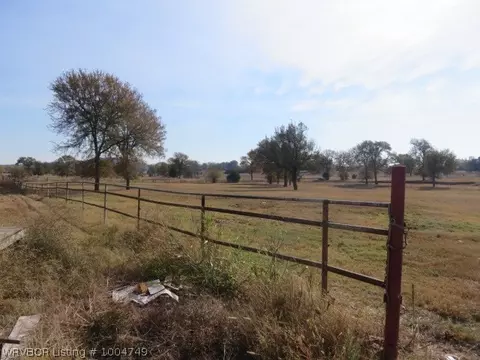 1500 Folsom, Pocola, OK 74902 photo 23