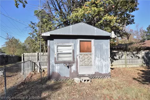 8312 Cypress Ave, Fort Smith, AR 72908 photo 2