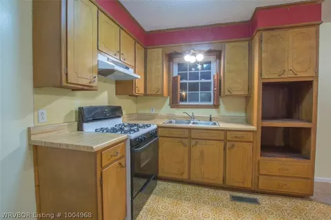 824 Cedar Ln, Fort Smith, AR 72908 photo 8