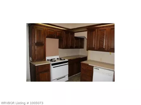 611 N 14th St, Fort Smith, AR 72901 photo 4