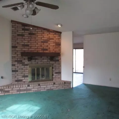 3305 Caitlin Ct, Fort Smith, AR 72908 photo 2