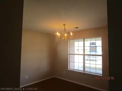 125 Commanche Loop, Roland, OK 74954 photo 6